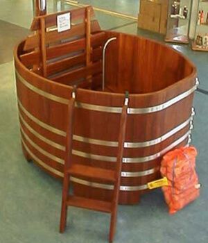 Hot Tub mit holzbeheiztem Unterwasserofen - Model 3
